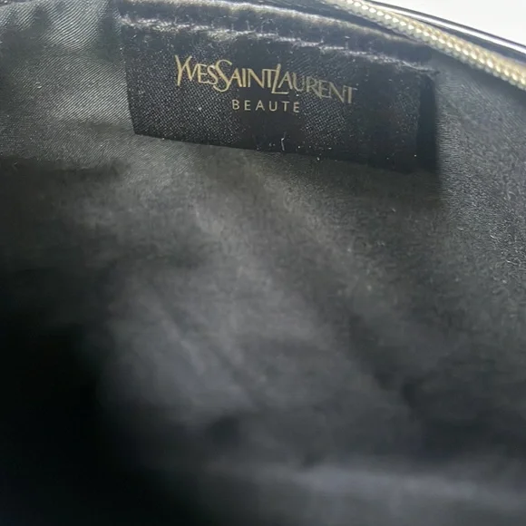 Yves Saint Laurent Beauty Black Patent Leather Cosmetic Bag. - Picture 9 of 11